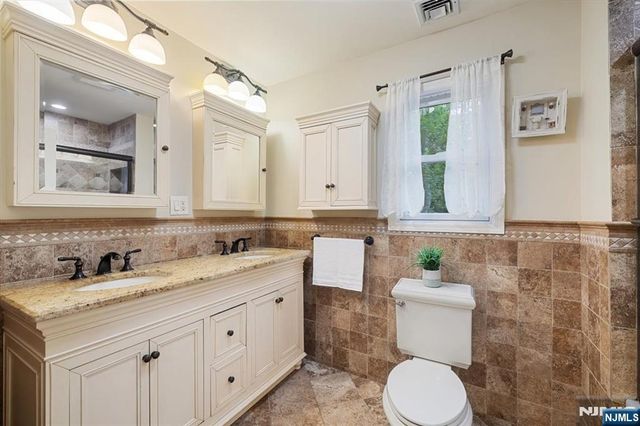 19 Elm Street, Wanaque, NJ 07420