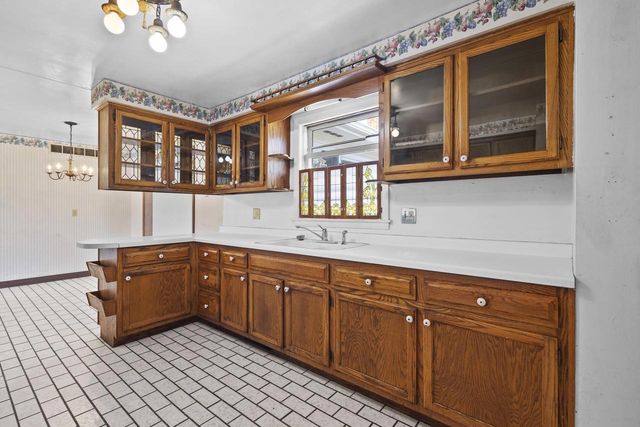 1492 LANGLADE AVENUE, Green Bay, WI 54304