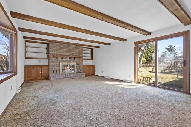 1492 LANGLADE AVENUE, Green Bay, WI 54304