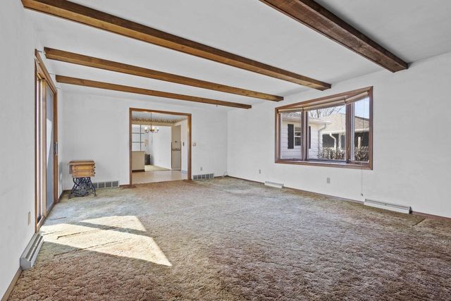 1492 LANGLADE AVENUE, Green Bay, WI 54304