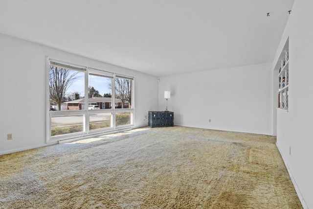 1492 LANGLADE AVENUE, Green Bay, WI 54304