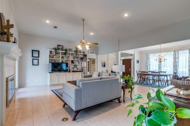 104 Douglas Drive, Bellville, TX 77418
