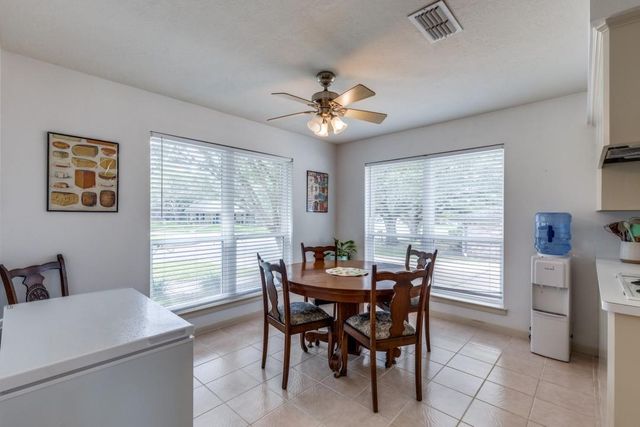 104 Douglas Drive, Bellville, TX 77418
