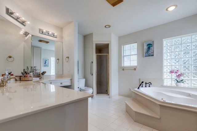104 Douglas Drive, Bellville, TX 77418