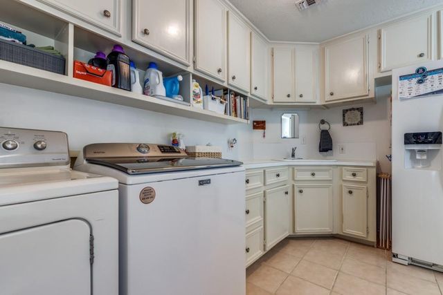 104 Douglas Drive, Bellville, TX 77418