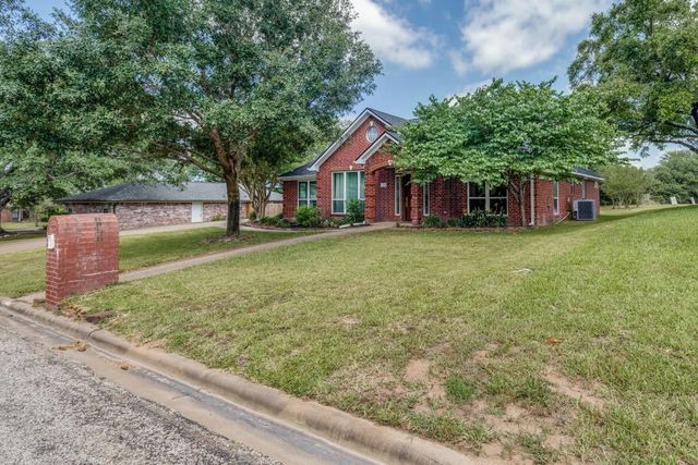 104 Douglas Drive, Bellville, TX 77418