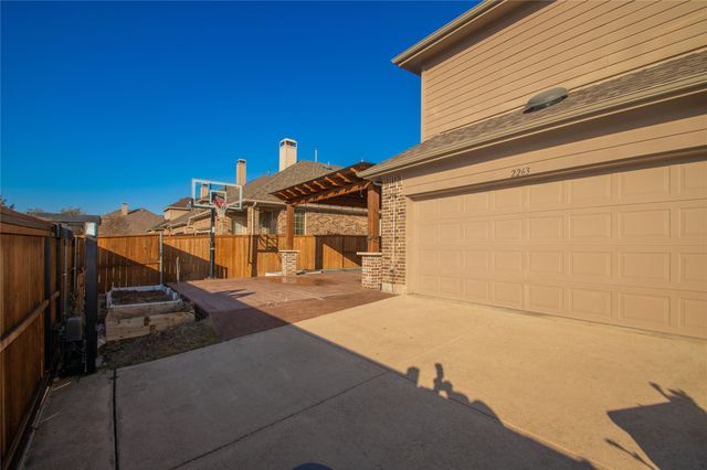 2263 Morning Dew Court, Allen, TX 75013