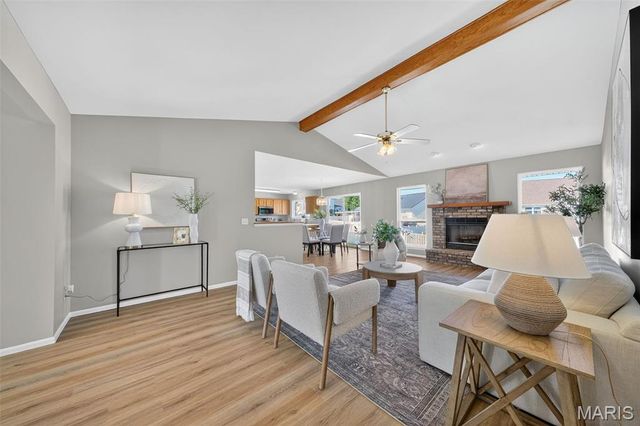 3982 Cambridge Crossing Drive, St Charles, MO 63304