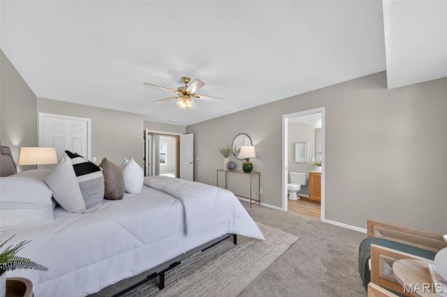 3982 Cambridge Crossing Drive, St Charles, MO 63304