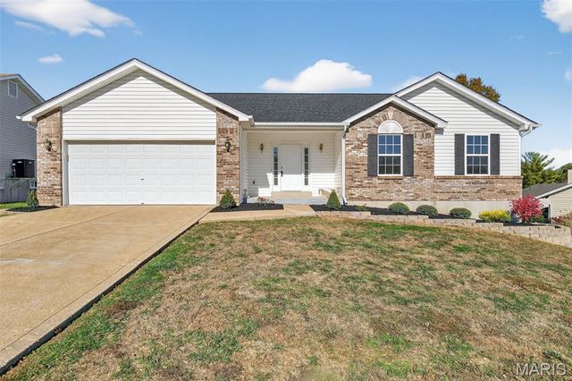 3982 Cambridge Crossing Drive, St Charles, MO 63304