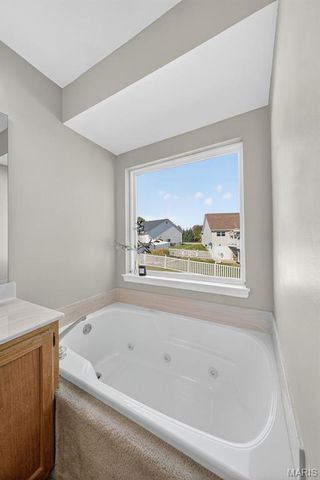 3982 Cambridge Crossing Drive, St Charles, MO 63304