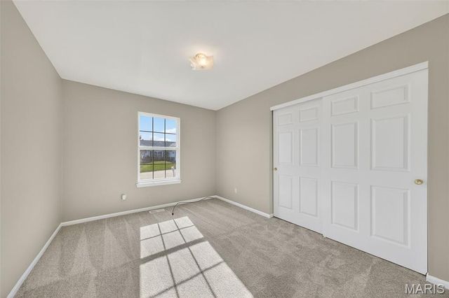 3982 Cambridge Crossing Drive, St Charles, MO 63304