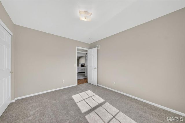 3982 Cambridge Crossing Drive, St Charles, MO 63304