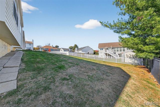 3982 Cambridge Crossing Drive, St Charles, MO 63304