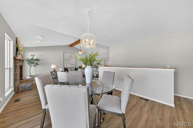 3982 Cambridge Crossing Drive, St Charles, MO 63304