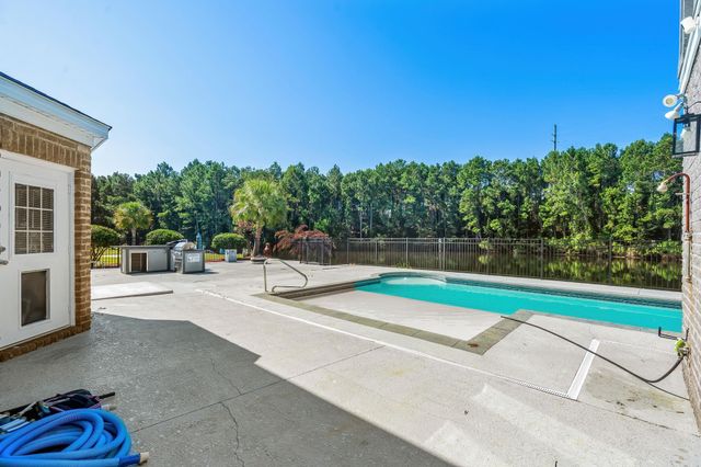 827 Oxbow Dr., Myrtle Beach, SC 29579