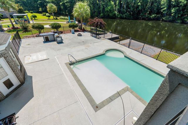 827 Oxbow Dr., Myrtle Beach, SC 29579