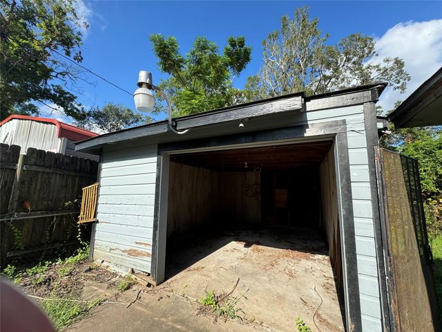 7625 Pointer Street, Houston, TX 77016