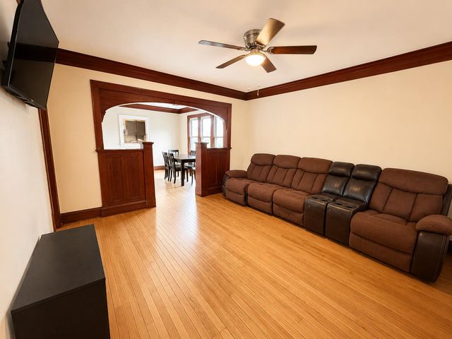 4319 Towle Avenue, Hammond, IN 46327