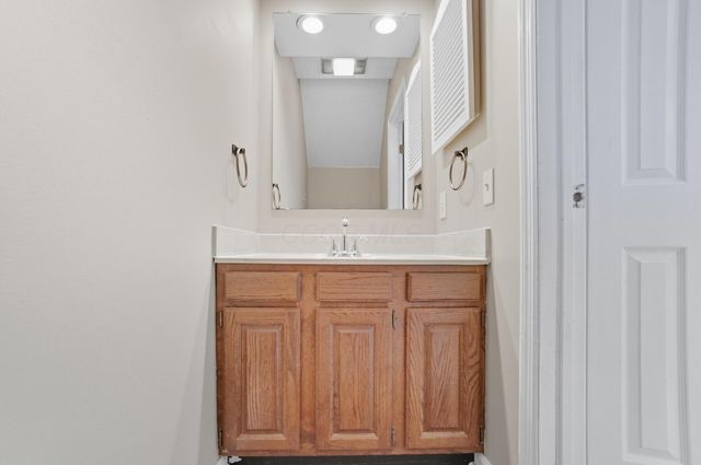 640 W Maple Street, Granville, OH 43023