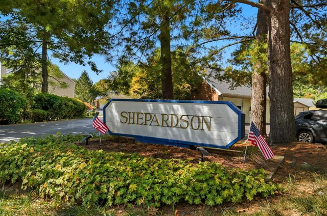 640 W Maple Street, Granville, OH 43023