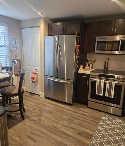 1100 Colony Point Cir 421, Pembroke Pines, FL 33026