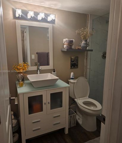 1100 Colony Point Cir 421, Pembroke Pines, FL 33026