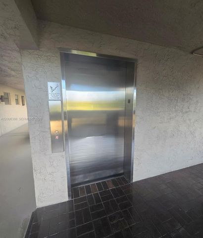 1100 Colony Point Cir 421, Pembroke Pines, FL 33026