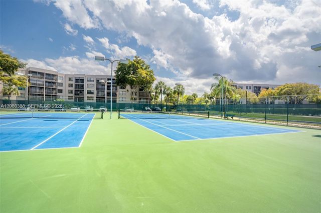 1100 Colony Point Cir 421, Pembroke Pines, FL 33026