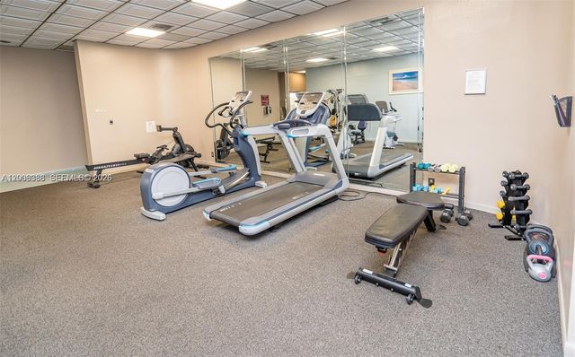 1100 Colony Point Cir 421, Pembroke Pines, FL 33026