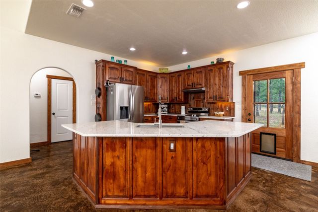 891 County Road 3592, Paradise, TX 76073