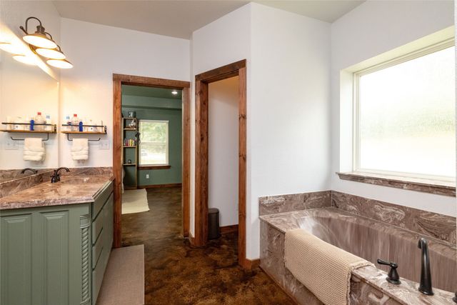 891 County Road 3592, Paradise, TX 76073