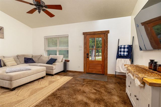 891 County Road 3592, Paradise, TX 76073