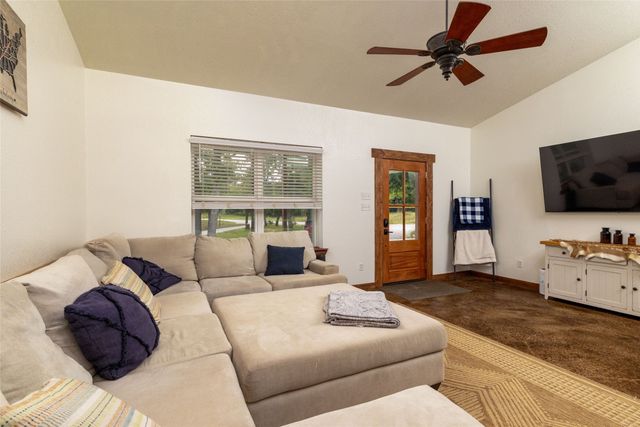891 County Road 3592, Paradise, TX 76073