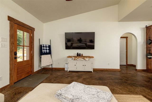891 County Road 3592, Paradise, TX 76073