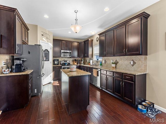 4026 Amberleigh Parkway, Imperial, MO 63052