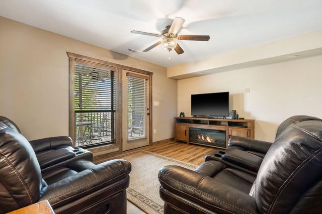 429 E Chinquapin Circle 504, Indian Point, MO 65616