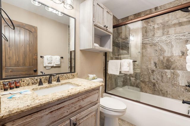429 E Chinquapin Circle 504, Indian Point, MO 65616