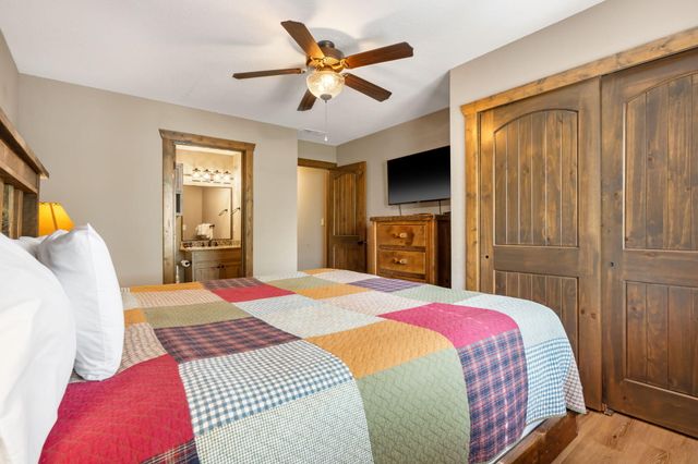 429 E Chinquapin Circle 504, Indian Point, MO 65616