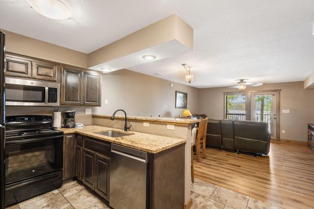 429 E Chinquapin Circle 504, Indian Point, MO 65616