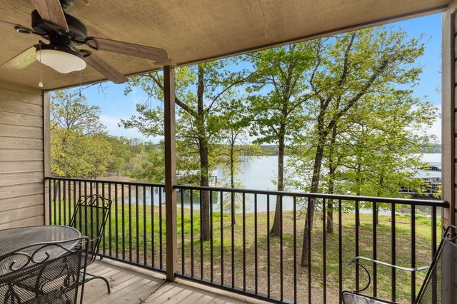 429 E Chinquapin Circle 504, Indian Point, MO 65616