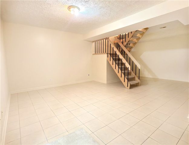 139 St Thomas Dr, Patterson Twp, PA 15010