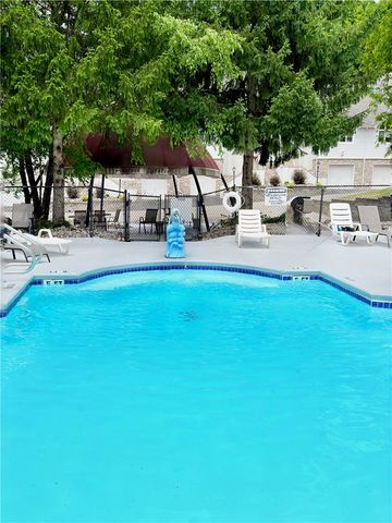 139 St Thomas Dr, Patterson Twp, PA 15010