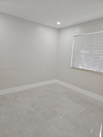 9716 Hammocks Blvd 201, Miami, FL 33196