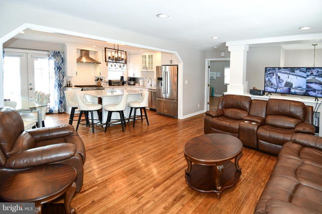 6819 LAVANT DR, Springfield, VA 22152