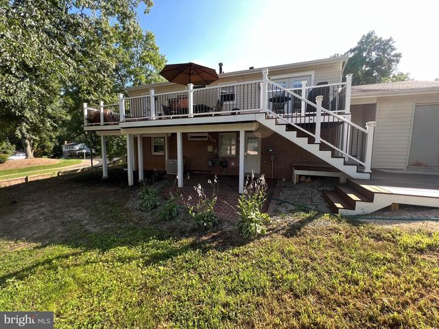 6819 LAVANT DR, Springfield, VA 22152