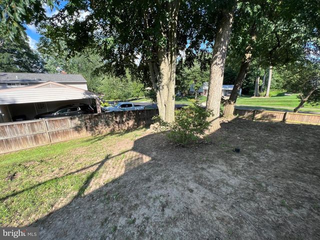 6819 LAVANT DR, Springfield, VA 22152