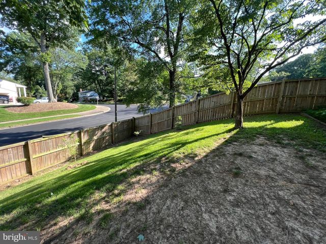 6819 LAVANT DR, Springfield, VA 22152