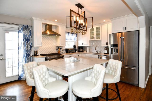 6819 LAVANT DR, Springfield, VA 22152