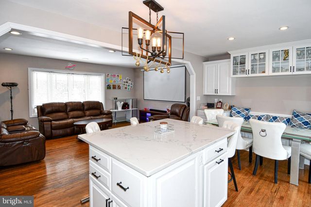 6819 LAVANT DR, Springfield, VA 22152